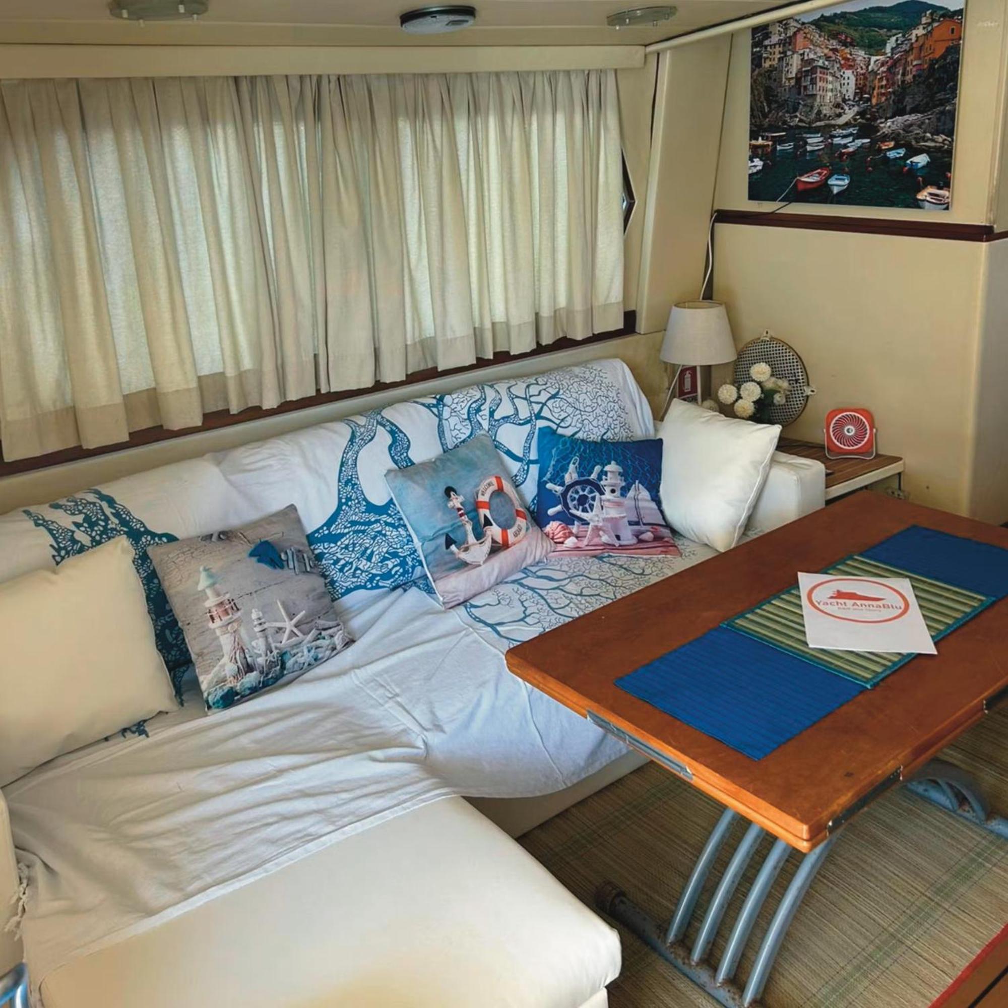Yachtannablu Hotel ปอร์โตเวเนเร ภายนอก รูปภาพ