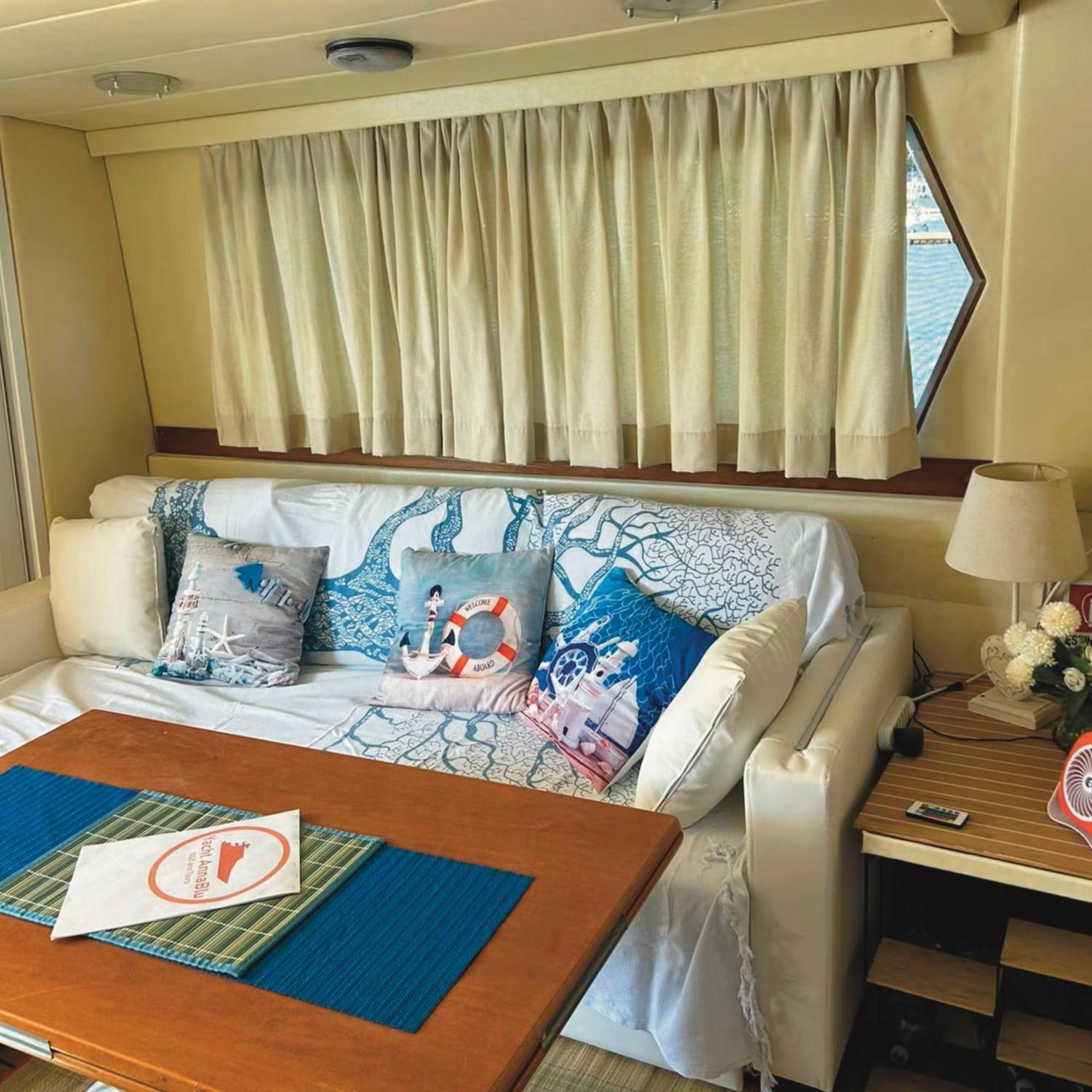 Yachtannablu Hotel ปอร์โตเวเนเร ภายนอก รูปภาพ